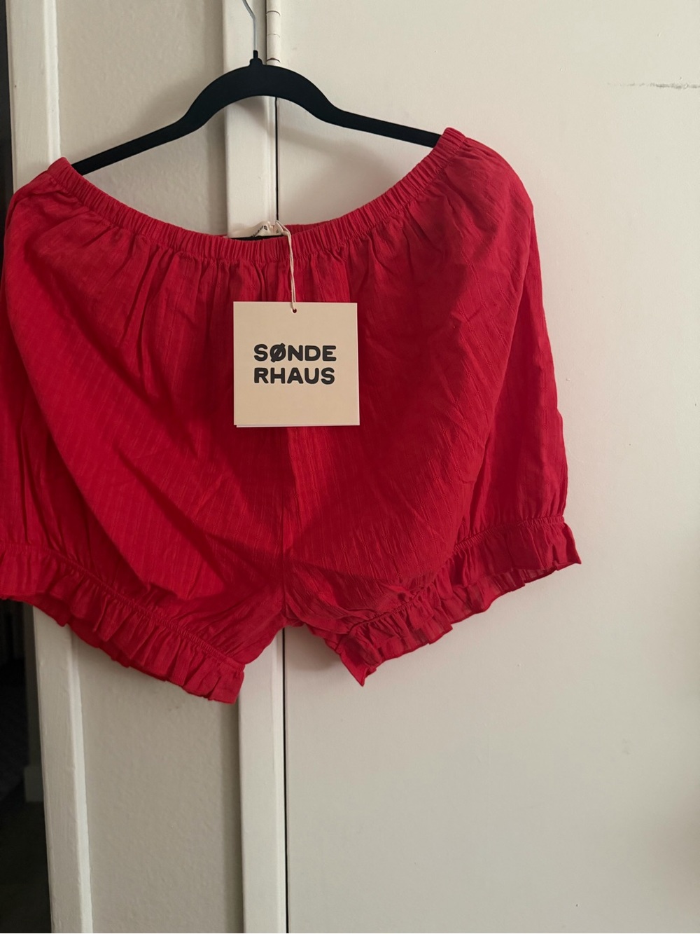 SONDERHAUS ROMEO SHORTS IN CHERRY RED EYELET - Picture 3 of 7
